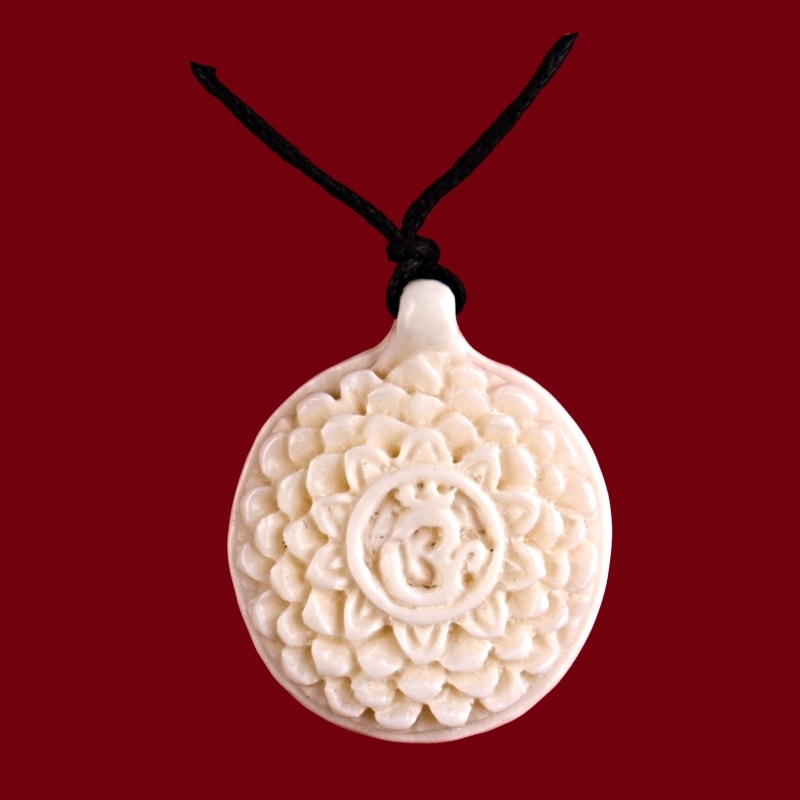 AMULET OHM V LOTOSOVÉM KVĚTU